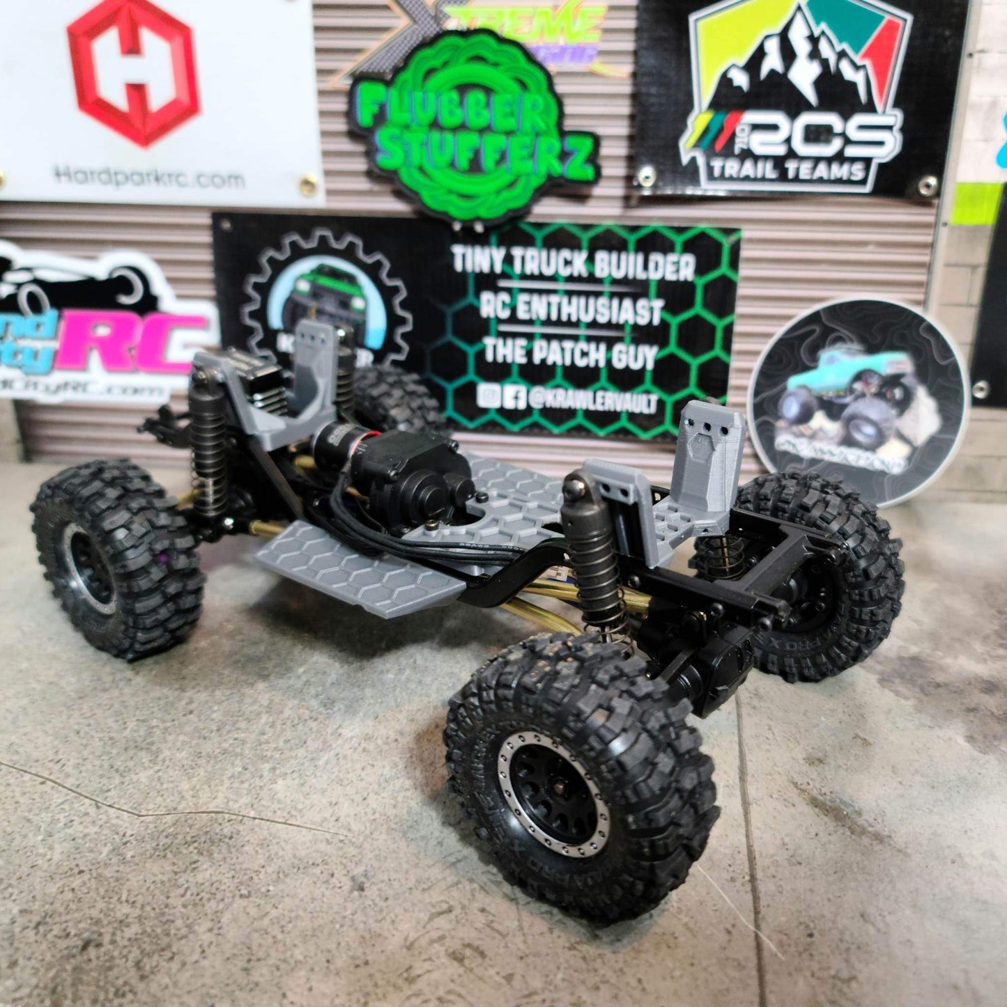 FlubRC 1/18th Shock Towers