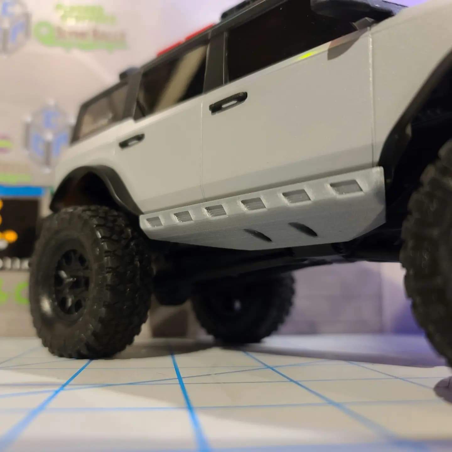 FlubRC Bronco SlickSliderz