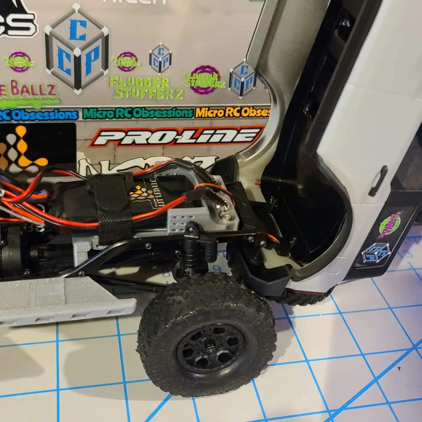 FlubRC LCG Battery Tray