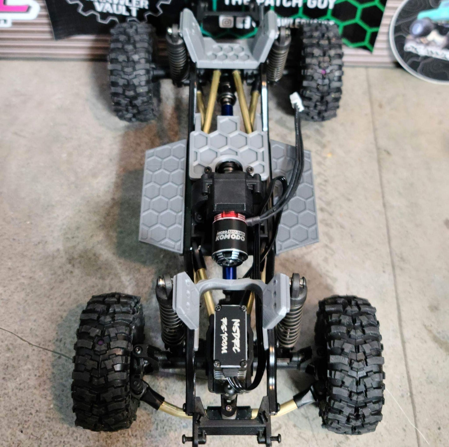 FlubRC 1/18th SlickSliderz and Tray