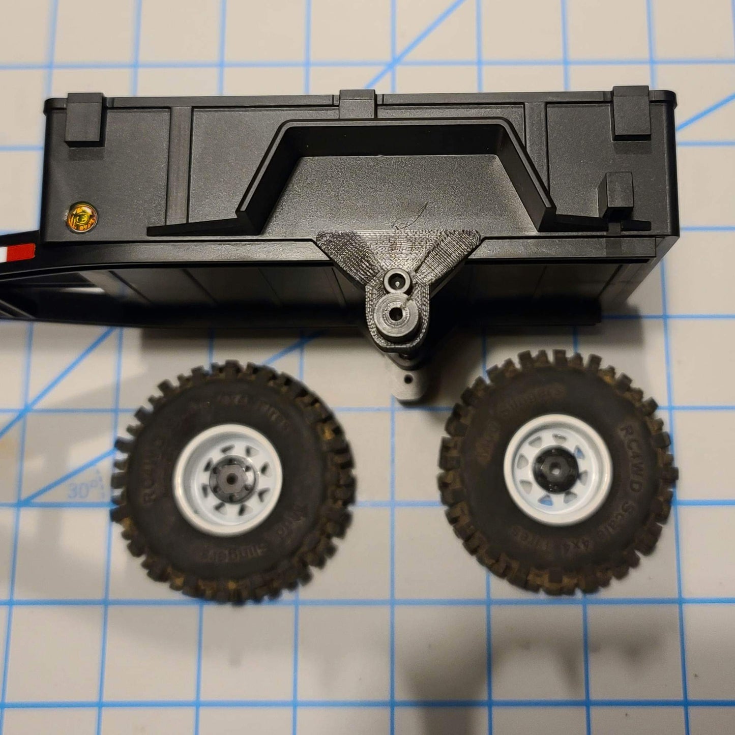 FlubRC 1/18th Trailer Hubs with HC Hitch